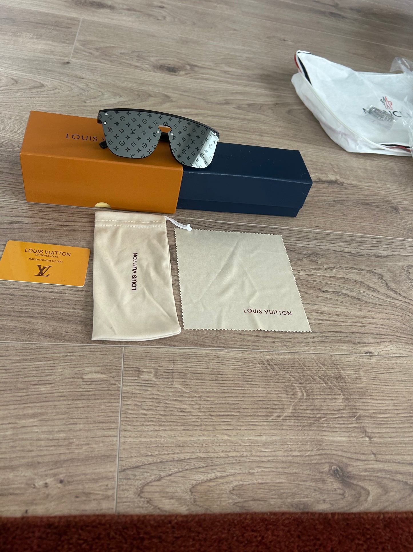 Lv Sunglasses